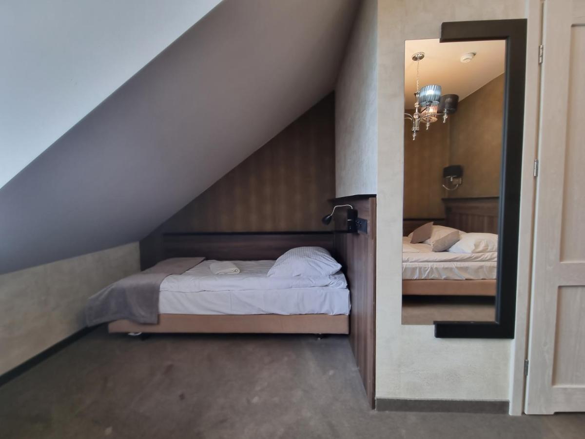 Dworek Jablonna Jablonna Majatek Bagian luar foto